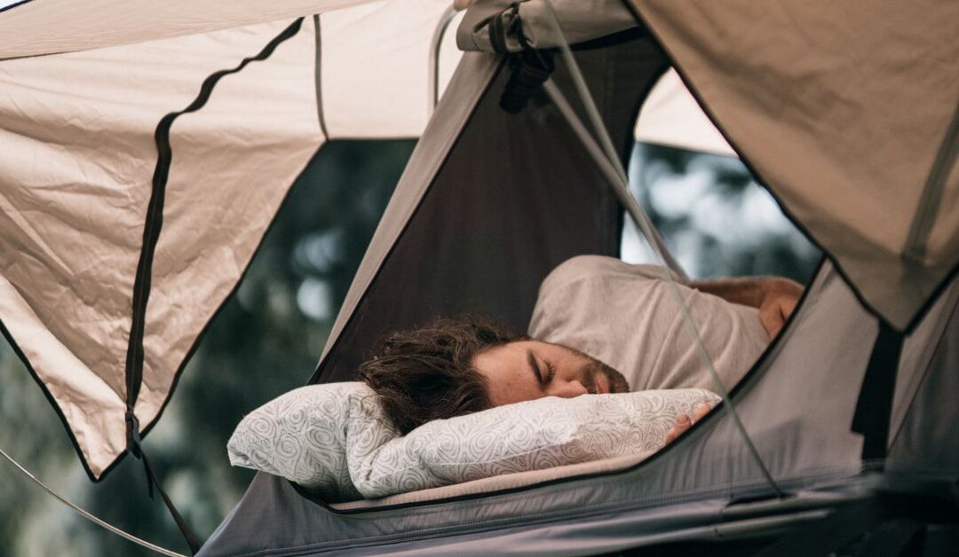 Survival Ready: Top Shelter & Sleeping Gear Tips for Campers and Preppers